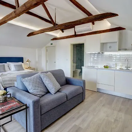 Downtown Lovers Suites: Bombarda 451 Appartamento