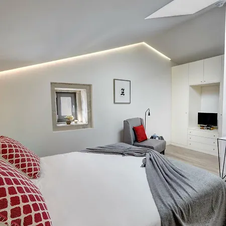 Appartamento Downtown Lovers Suites: Bombarda 451 *