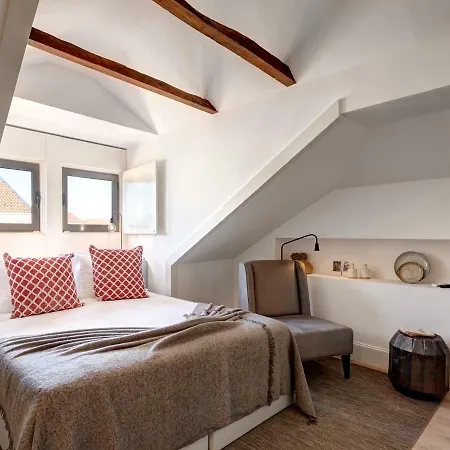 Downtown Lovers Suites: Bombarda 451