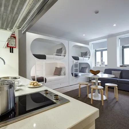Downtown Lovers Suites: Bombarda 451 Apartment Porto
