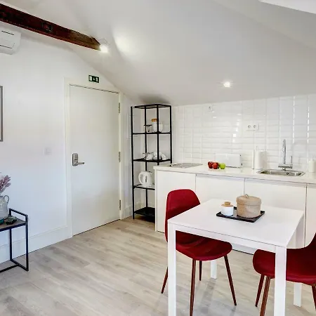 Downtown Lovers Suites: Bombarda 451