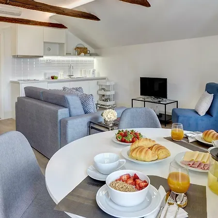 Downtown Lovers Suites: Bombarda 451 Porto
